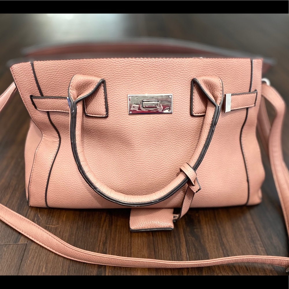 Justfab
